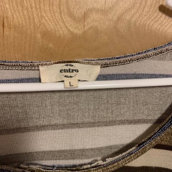 Button up - Picture 2 of 3